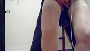Give Me video sexo homem com homem Pink Trisha desliza a calcinha para o lado para dar uma espiada na buceta