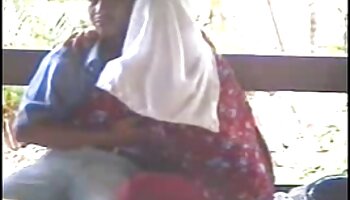 Golden Slut - Wild video de duas mulheres e um homem fazendo sexo Granny Orgy Compilation Parte 1