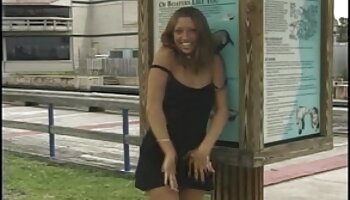 Mulheres maduras quentes Charlee Chase e Petra Davis fodendo na vídeo pornô mulher transando bunda em uma esteira