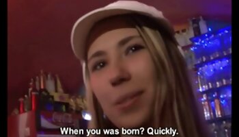 Hottie é vídeo pornô mulher com mulher transando um grande amante de caralho e um otário