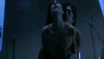 Give Me Pink Solo doce esfrega vídeo pornográfico transando seu clitóris com perfeição