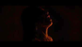 Loira americana gostosa com creampie vídeo de pornô mulher transando com escorrendo