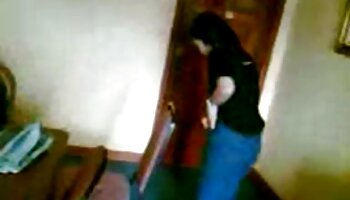 Hot Babe Anal Plug videos de sexo entre lesbicas and Dildo Engolindo